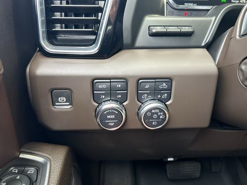 Used 2024 GMC Sierra 1500 Denali AWD/4WD image 25