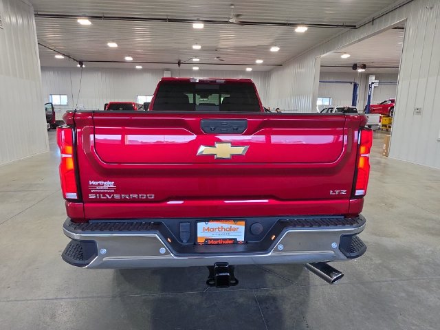 Used 2025 Chevrolet Silverado 3500 LTZ w/ LTZ Premium Package AWD/4WD image 7