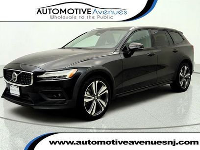 Used 2025 Volvo V60 B5 Cross Country Plus