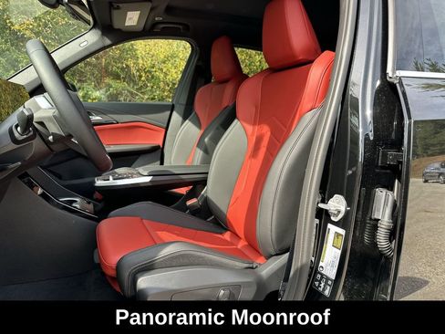 Used 2025 BMW X1 xDrive28i w/ Convenience Package image 15