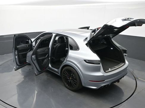Certified 2021 Porsche Cayenne GTS w/ Premium Package Plus AWD/4WD image 29
