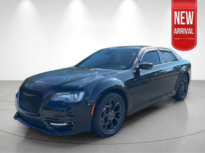 Used 2022 Chrysler 300 Touring L w/ Safetytec Plus Group