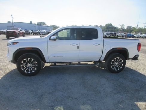 New 2026 GMC Canyon Denali AWD/4WD image 9
