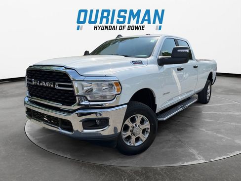 Used 2024 RAM 2500 Big Horn AWD/4WD image 2