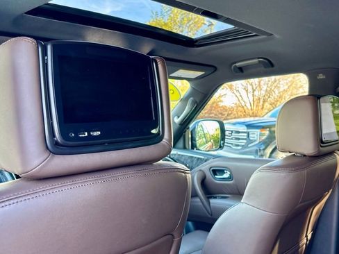 Used 2022 Nissan Armada Platinum w/ Captain's Chairs Package image 18