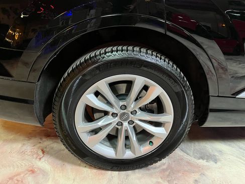 Used 2018 Audi Q7 3.0T Premium Plus AWD/4WD image 39