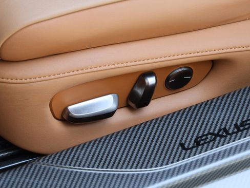 Used 2019 Lexus LC 500 Coupe w/ Performance Package RWD image 32