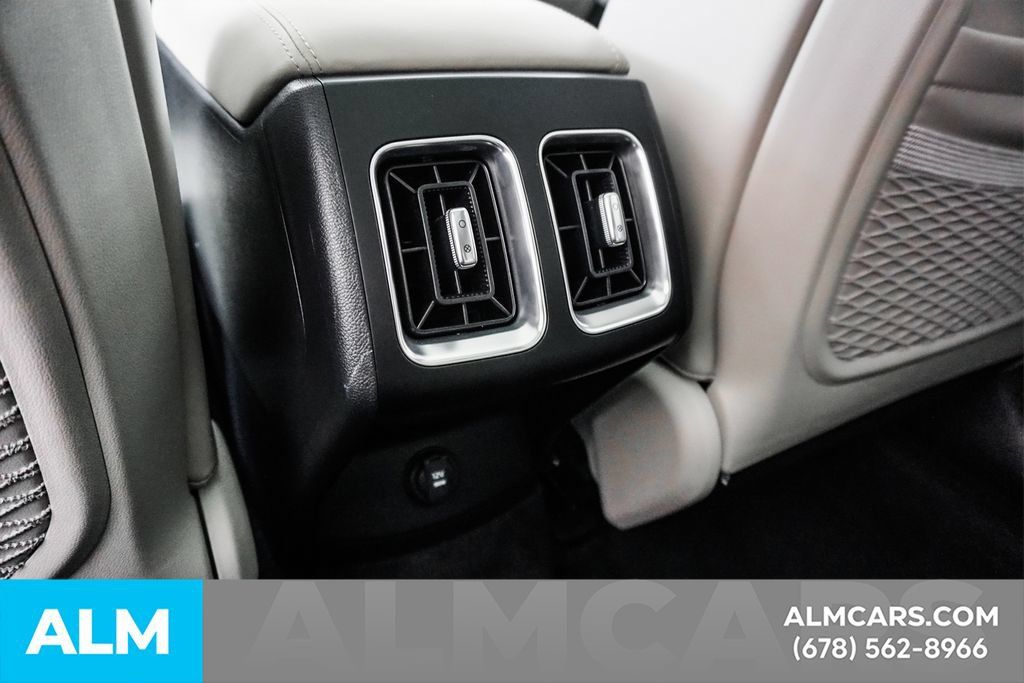 Used 2025 Kia Sorento S w/ Panoramic Sunroof Package FWD image 51