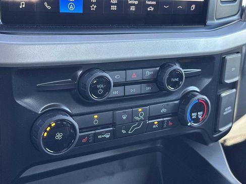 New 2026 Ford F250 XLT w/ XLT Premium Package AWD/4WD image 21