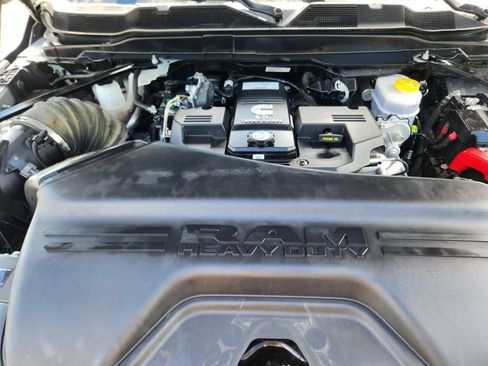 Used 2024 RAM 2500 Laramie w/ Safety Group AWD/4WD image 35