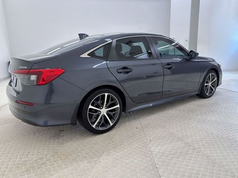 Used 2023 Honda Civic Touring image 9