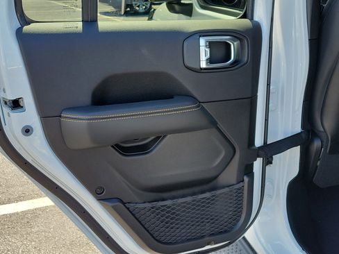 New 2026 Jeep Wrangler Sahara AWD/4WD image 11