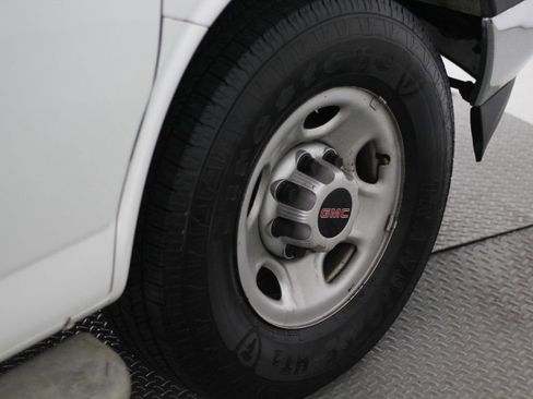 Used 2019 GMC Savana 2500 w/ Driver Convenience Package RWD image 41