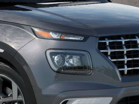 New 2026 Hyundai Venue SEL FWD image 9