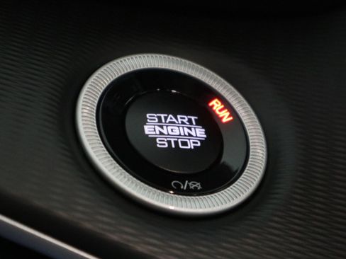 New 2025 Jeep Grand Cherokee L Altitude image 34