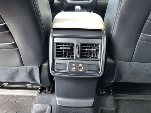 Used 2025 Subaru Forester Premium AWD/4WD image 25
