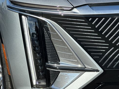 Certified 2025 Cadillac Lyriq Luxury image 41