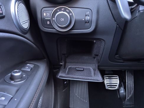 New 2025 Alfa Romeo Stelvio Sprint image 18