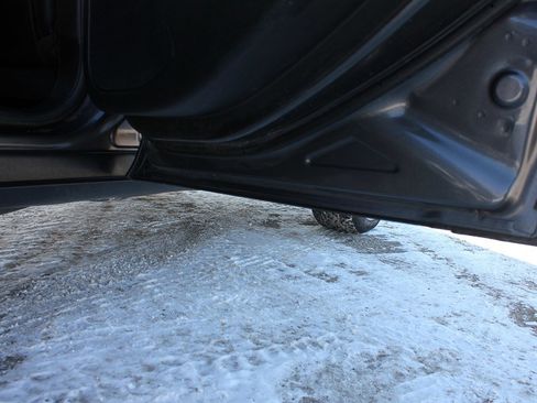 Used 2019 Jeep Cherokee Limited w/ Luxury Group image 48