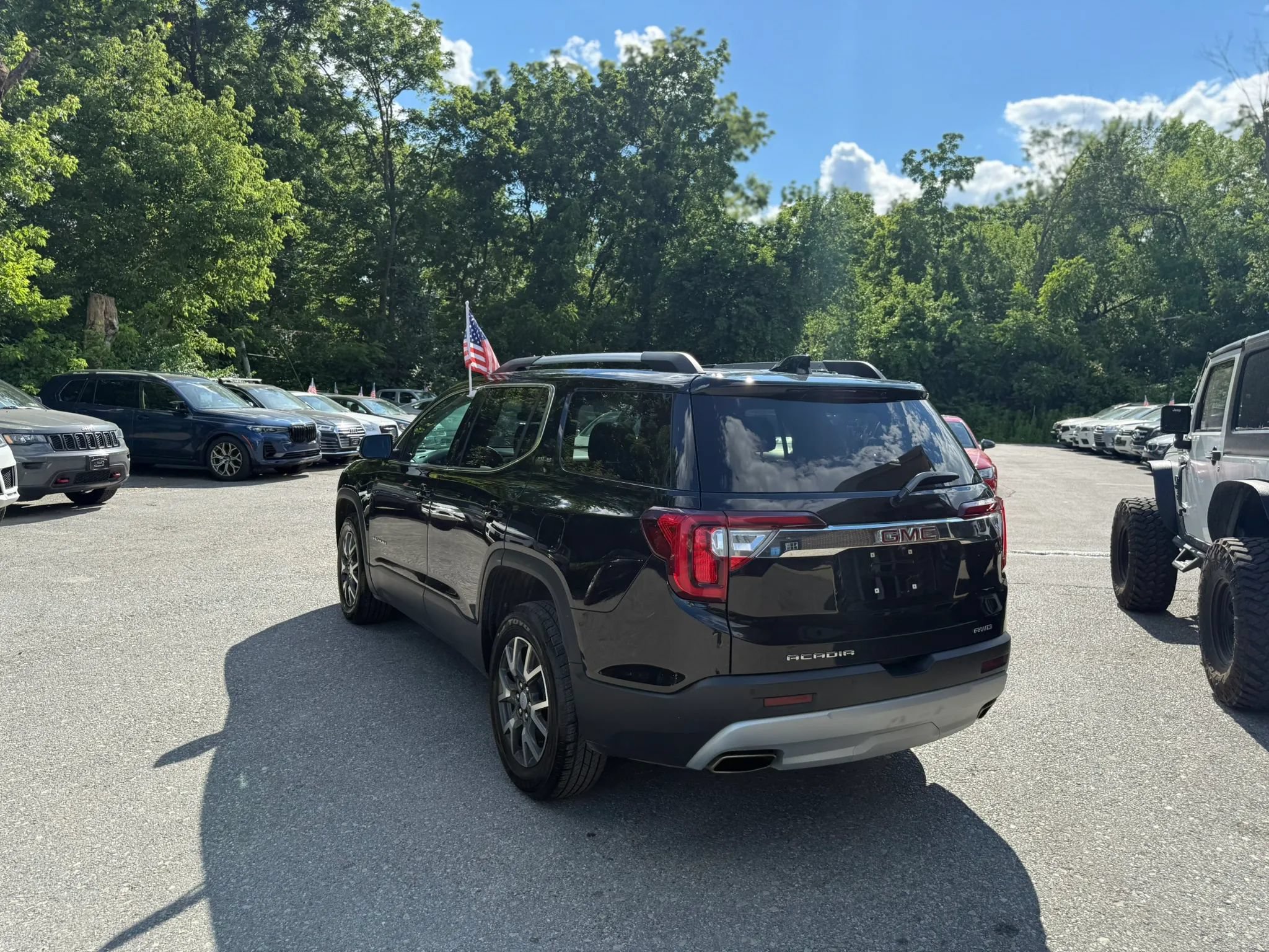 Used 2021 GMC Acadia SLE w/ Driver Convenience Package AWD/4WD image 5