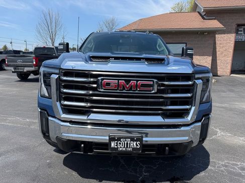 Used 2024 GMC Sierra 2500 SLE w/ SLE Value Package; AWD/4WD image 2