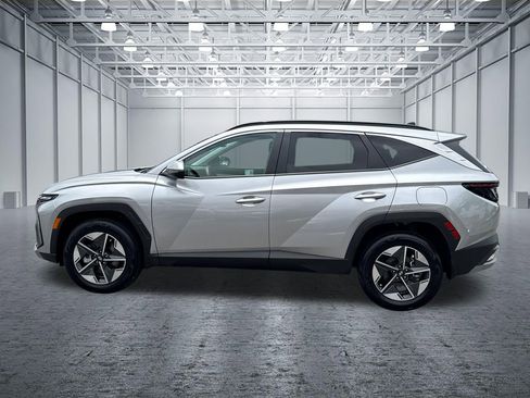 Certified 2025 Hyundai Tucson SEL AWD/4WD image 4