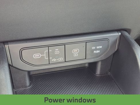 Used 2025 Kia K4 FWD image 18