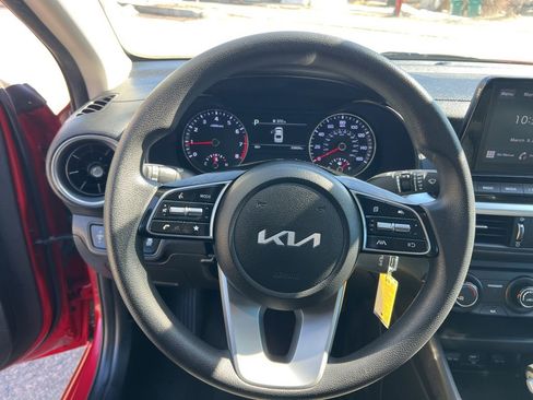 Certified 2023 Kia Forte LXS image 12