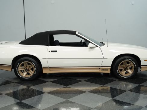 Used 1988 Chevrolet Camaro LT image 12