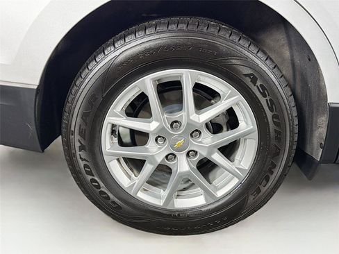 Used 2022 Chevrolet Equinox LS AWD/4WD image 33