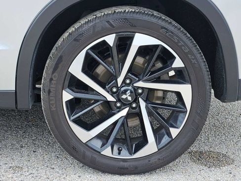 Used 2024 Mitsubishi Outlander SE FWD image 13