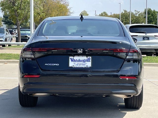 Used 2026 Honda Accord SE image 5
