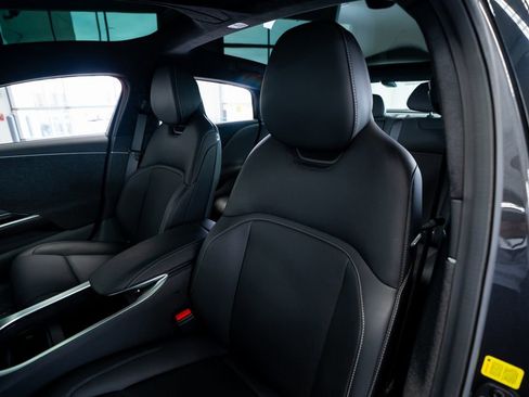 Used 2024 Lucid Air Touring image 33