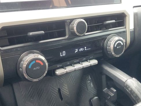 Used 2024 Toyota Tacoma TRD Sport image 24