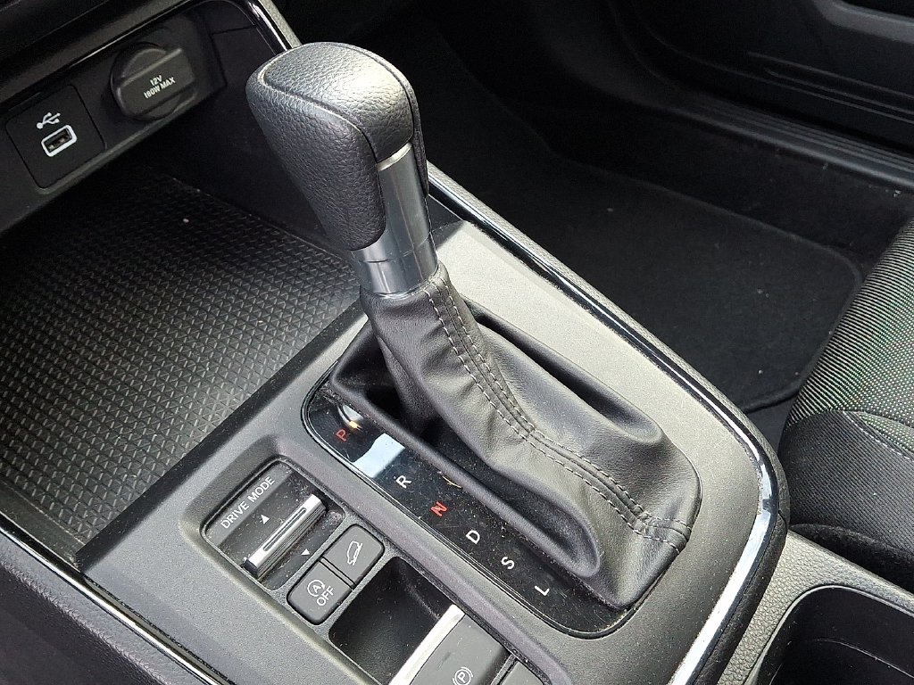 Used 2024 Honda CR-V LX image 16