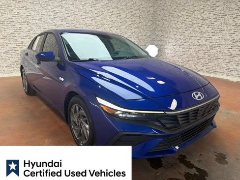 Certified 2024 Hyundai Elantra SEL FWD image 12