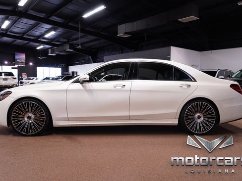 Used 2018 Mercedes-Benz S 560 Sedan image 4