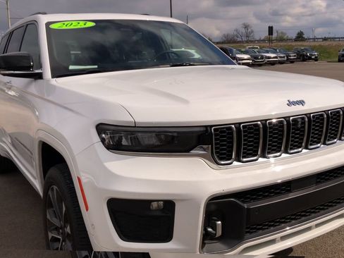 Used 2023 Jeep Grand Cherokee L Overland w/ Advanced Protech Group III image 3