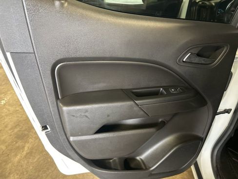 Used 2018 Chevrolet Colorado LT w/ LT Convenience Package image 15