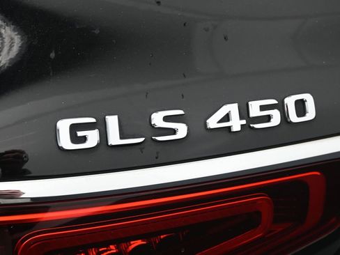 Used 2022 Mercedes-Benz GLS 450 GLS 450 image 9