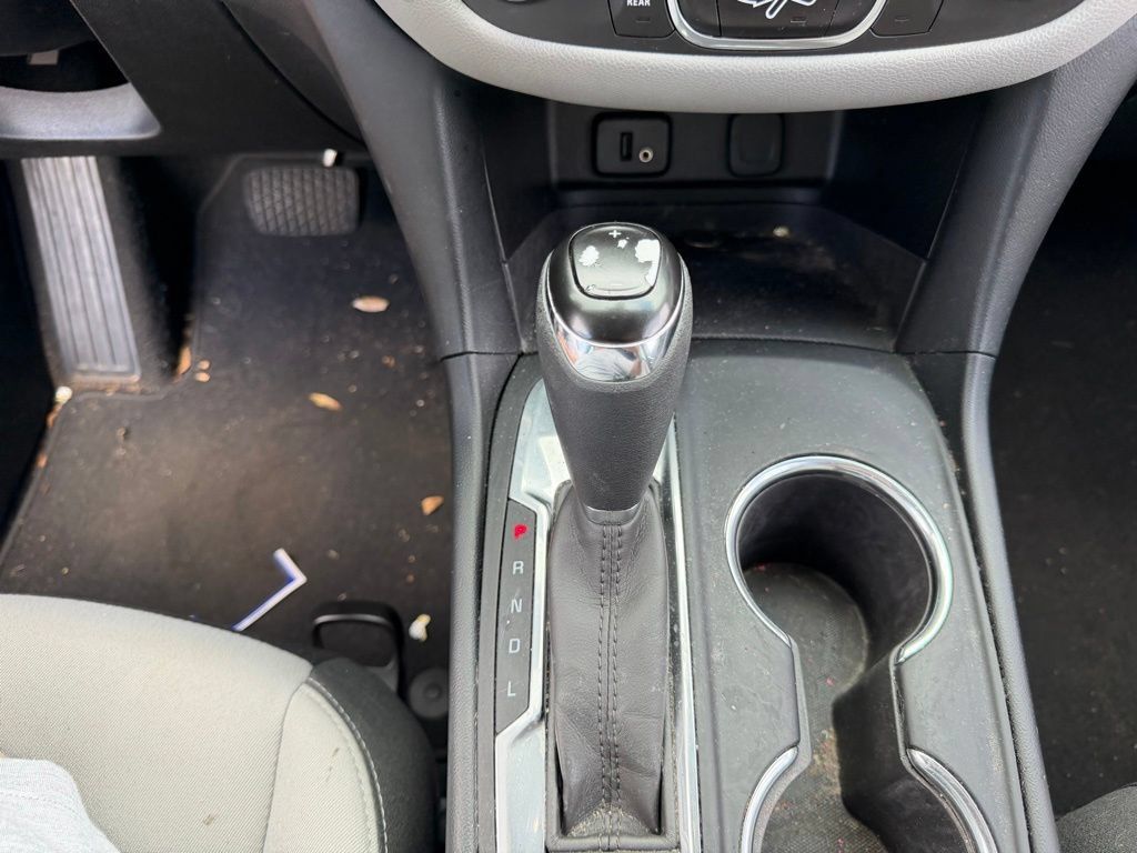 Used 2018 Chevrolet Equinox LS FWD image 27