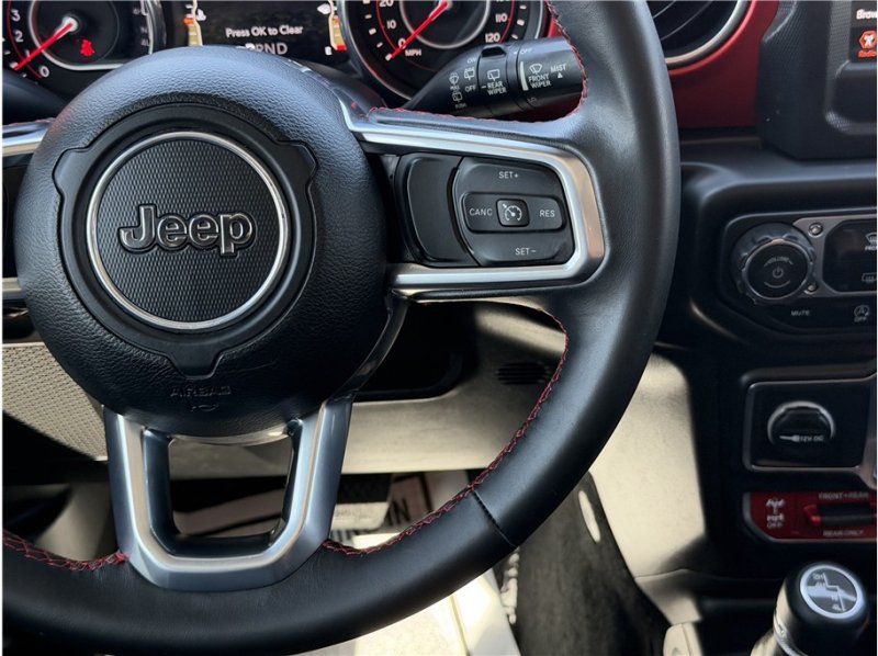 Used 2018 Jeep Wrangler Unlimited Rubicon AWD/4WD image 39