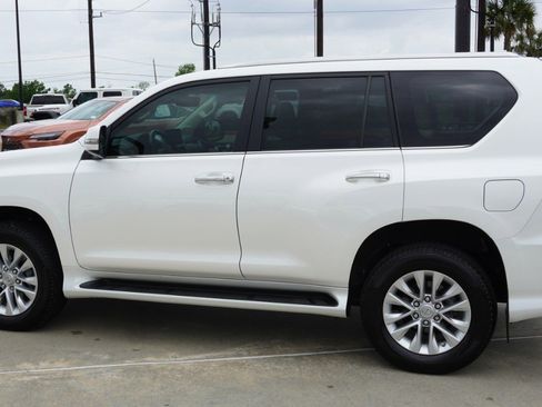 Certified 2023 Lexus GX 460 Premium AWD/4WD image 5