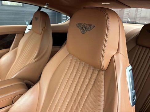 Used 2016 Bentley Continental GT image 16