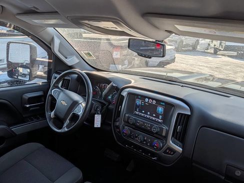 Used 2016 Chevrolet Silverado 2500 LT w/ LT Convenience Package image 33