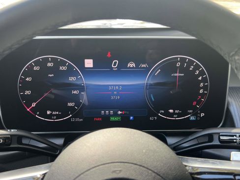 Used 2025 Mercedes-Benz GLC 350e 4MATIC image 19