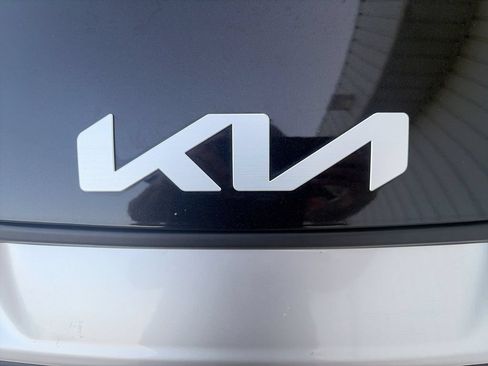 Used 2024 Kia Sportage LX AWD/4WD image 33