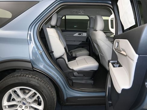 New 2026 Ford Explorer Active w/ Active Comfort Package image 27