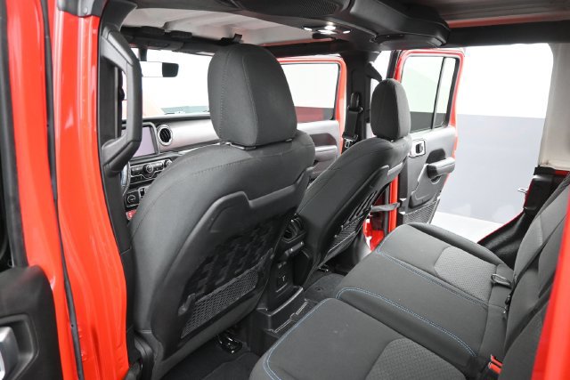 Used 2022 Jeep Wrangler Unlimited Rubicon 4xe w/ Cold Weather Group AWD/4WD image 13