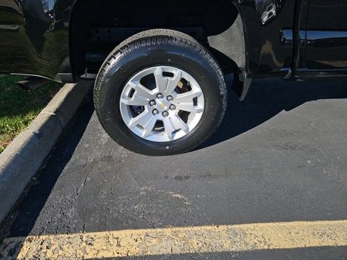 Used 2021 Chevrolet Colorado LT image 20